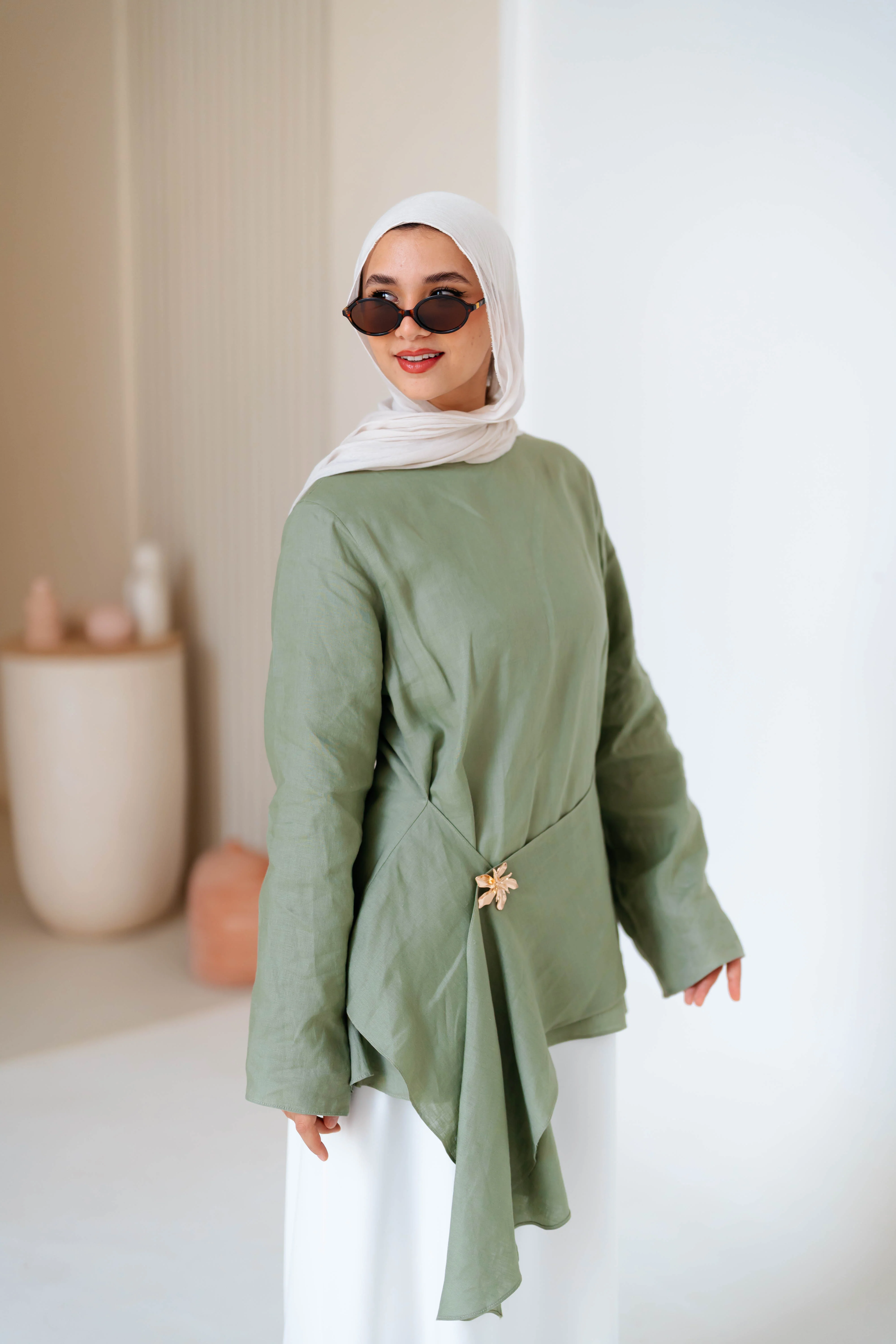 Brooch Blouse - Image 19