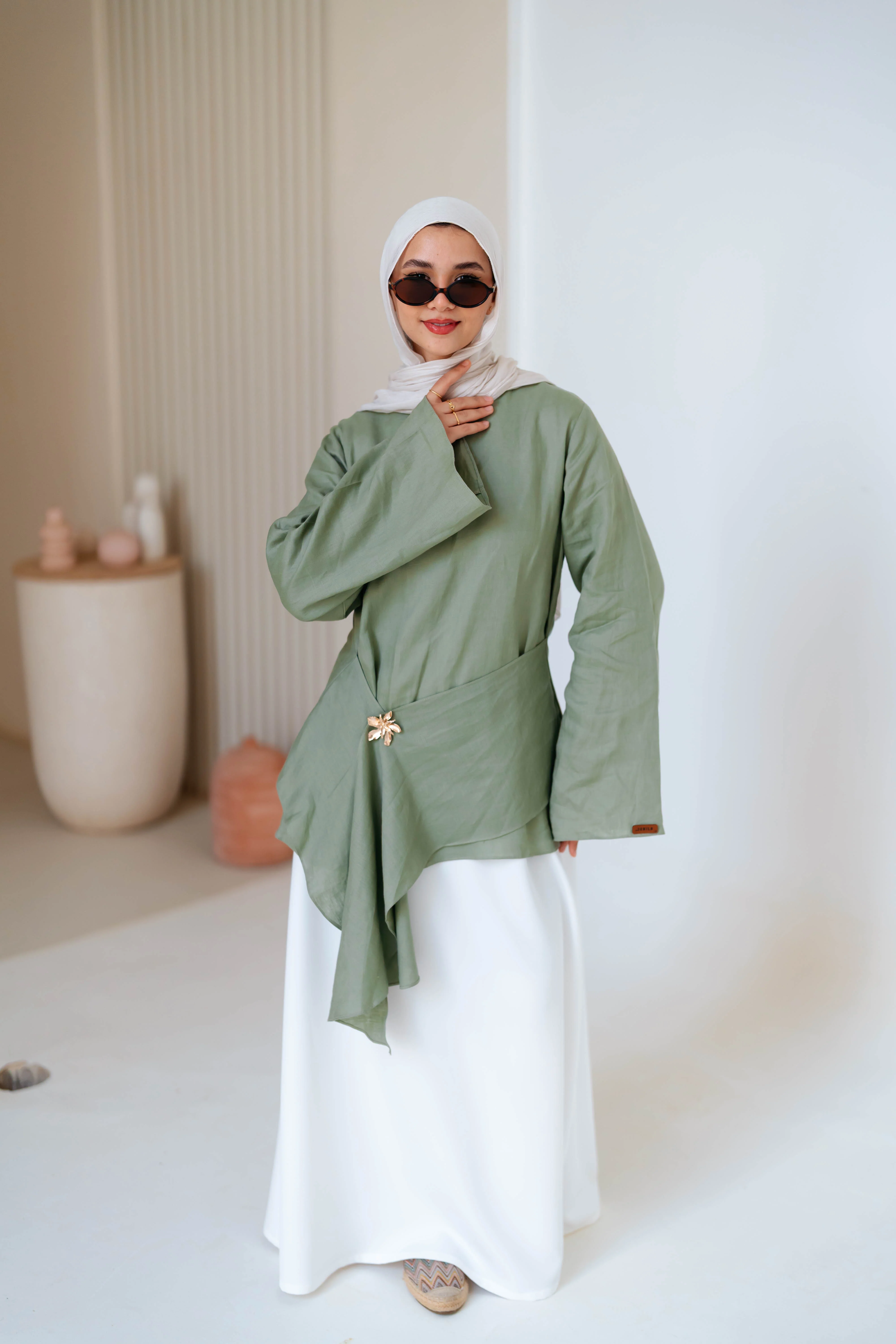 Brooch Blouse - Image 21