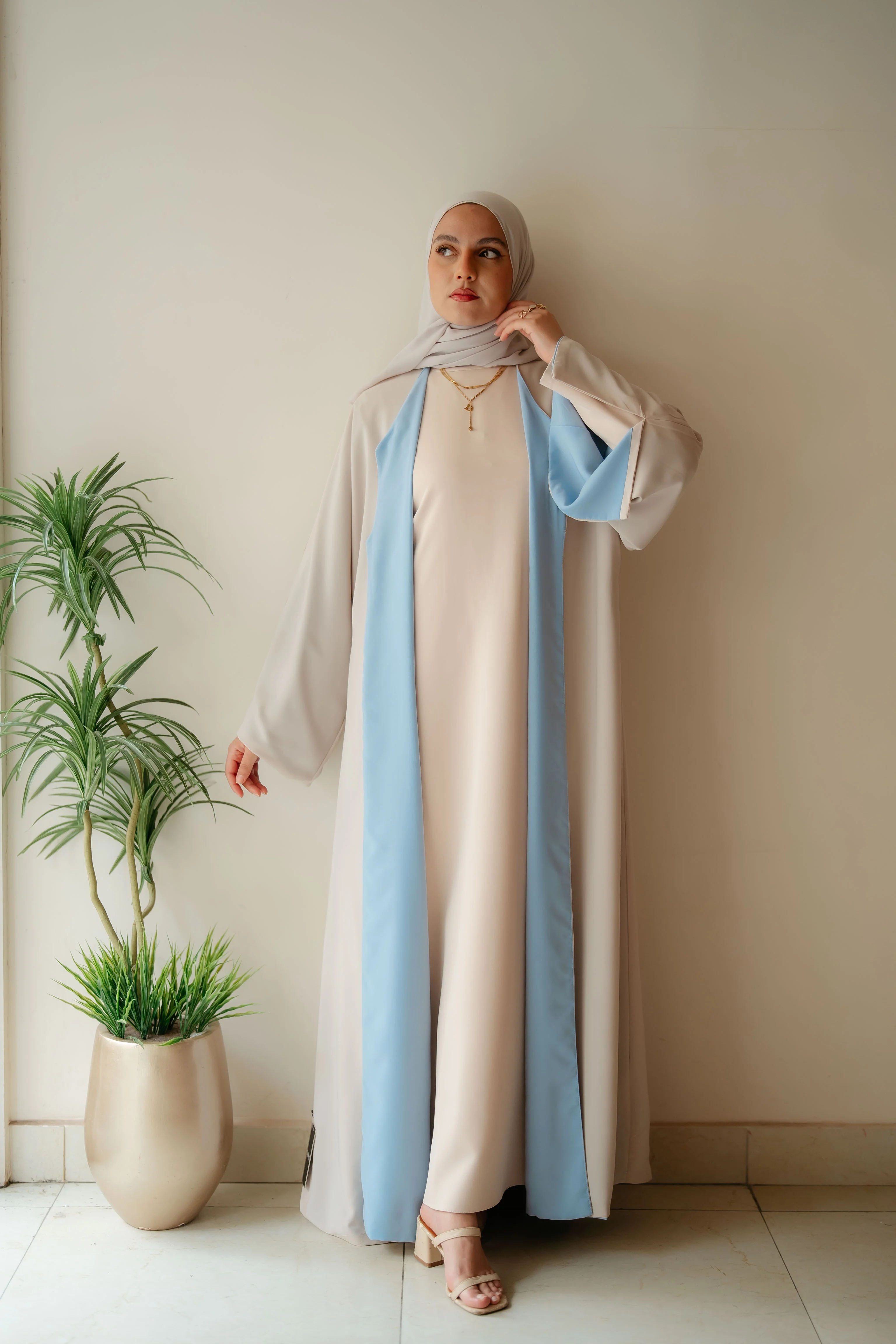 Double face abaya - Image 10