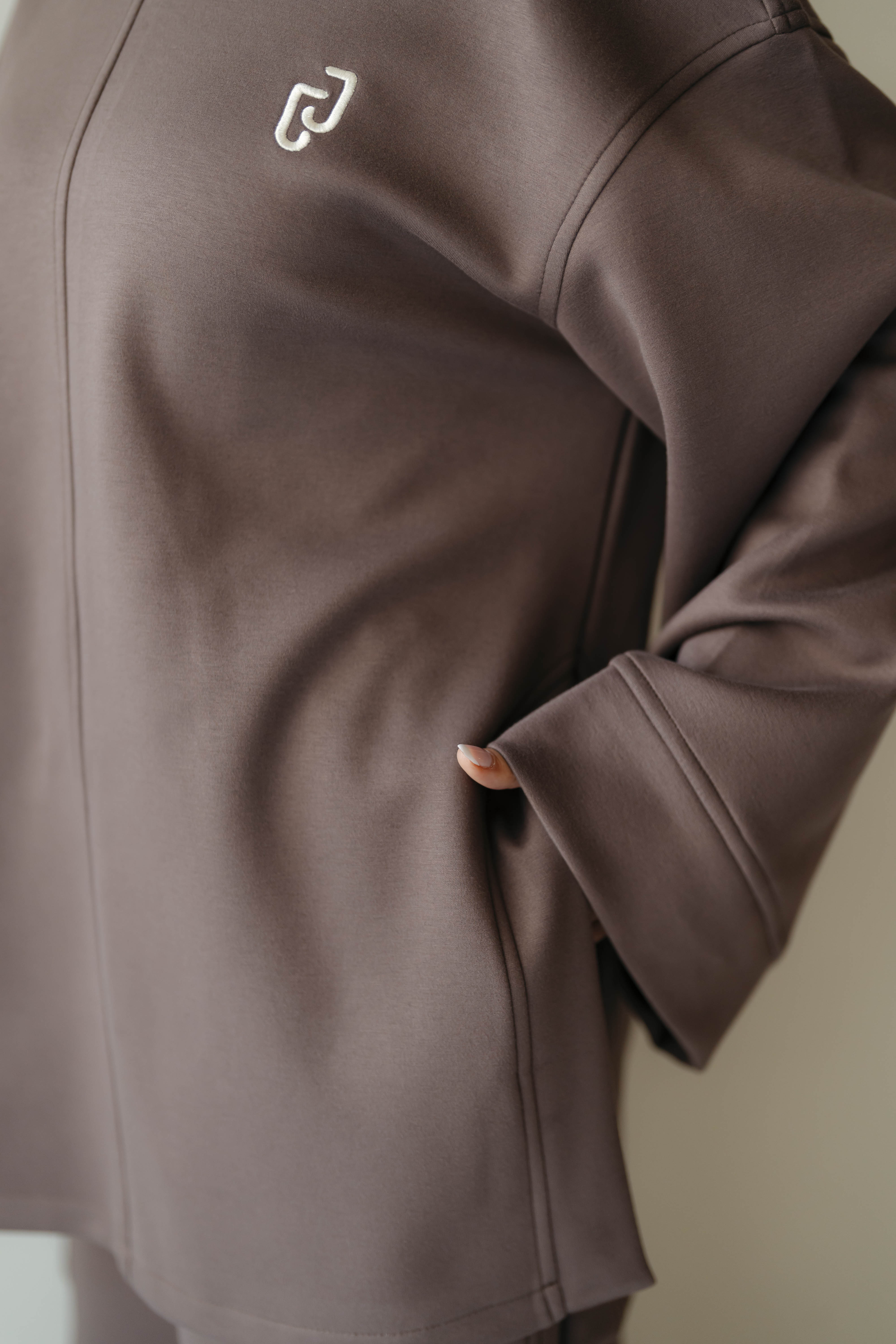 Easy Wear Set - Image 17