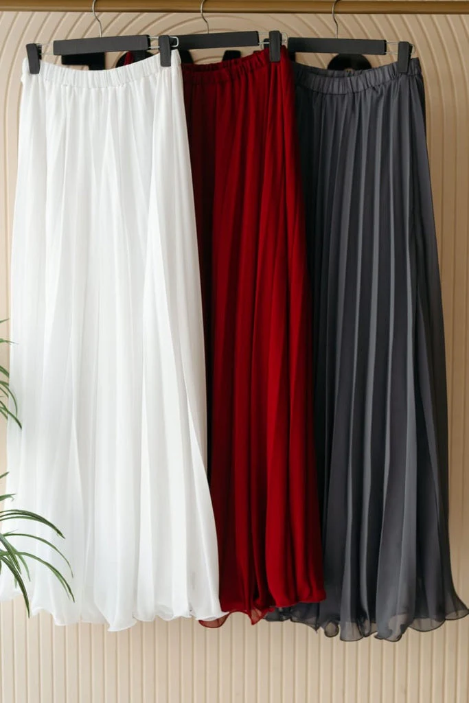 Lovely pleats - Image 11