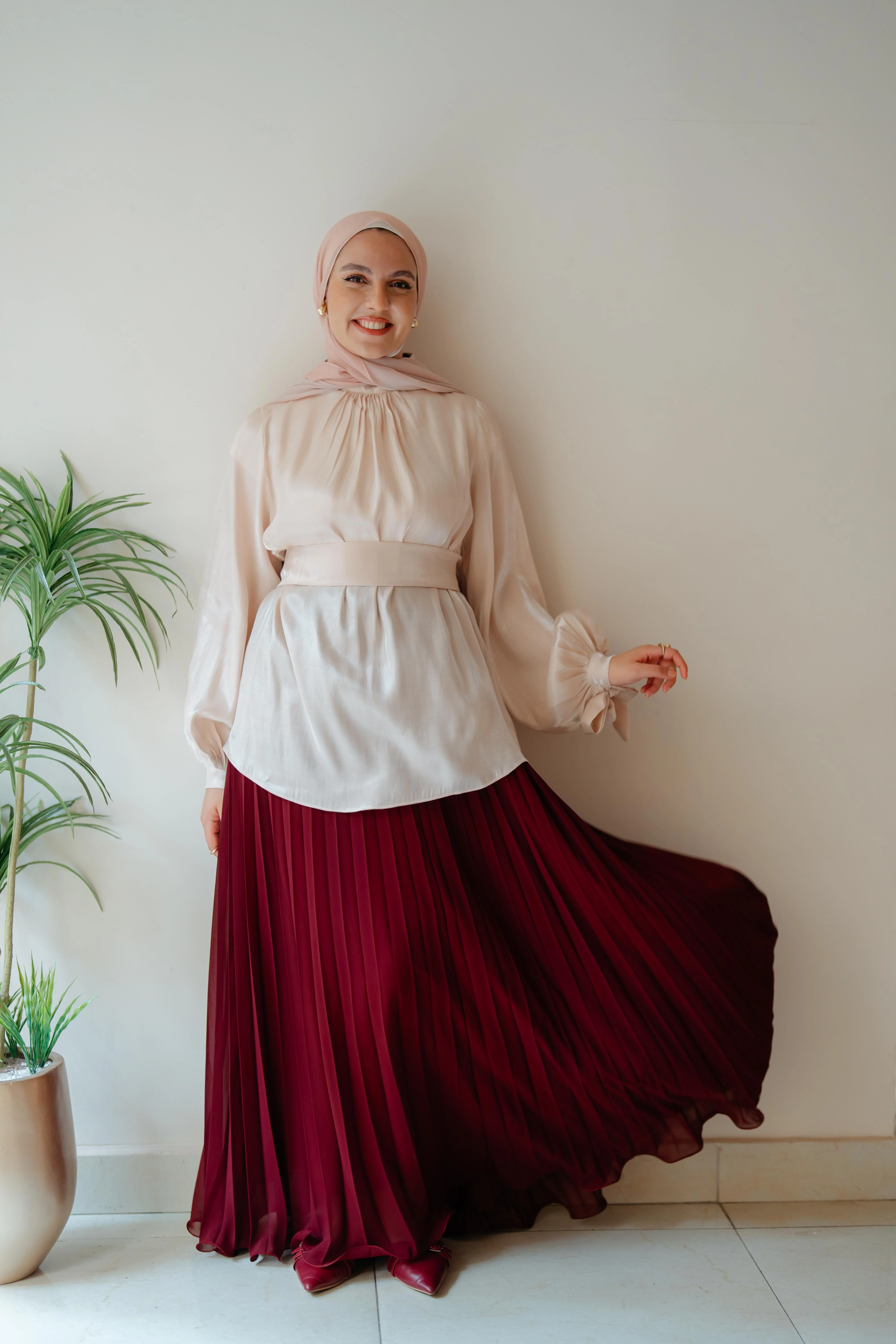 Lovely pleats - Image 6