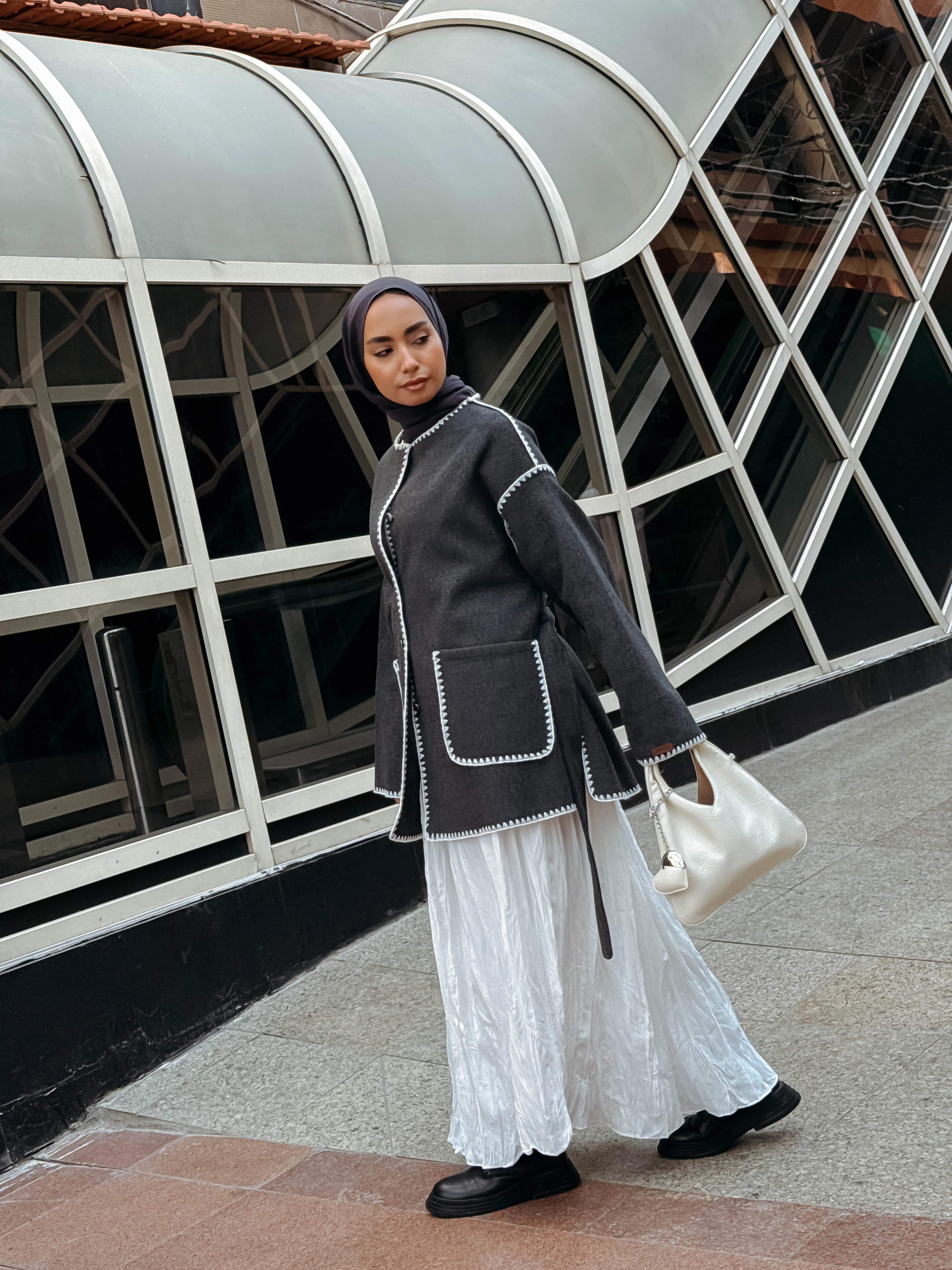 Noir Coat - Image 10