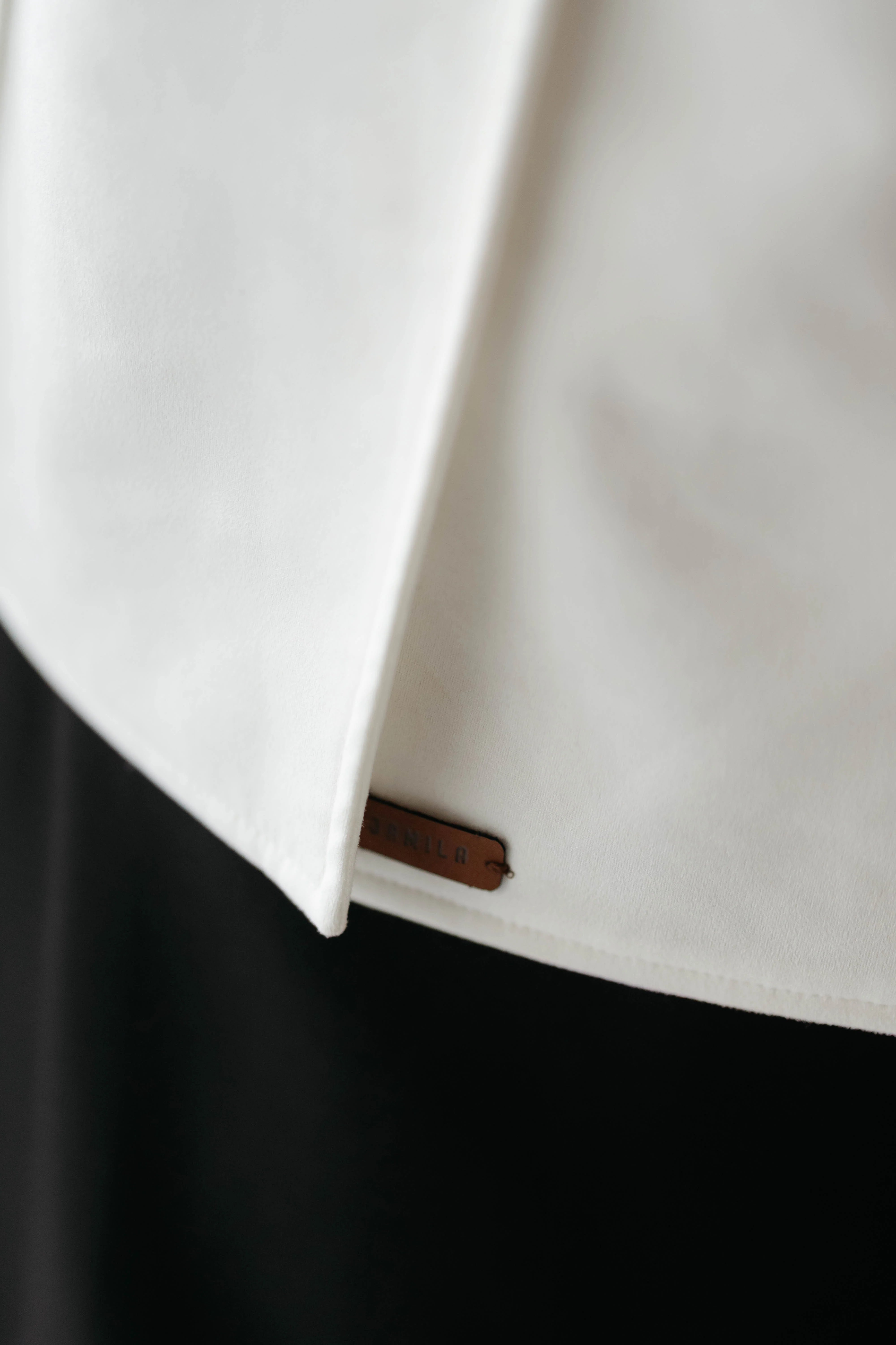 Nouren Vest - Image 10