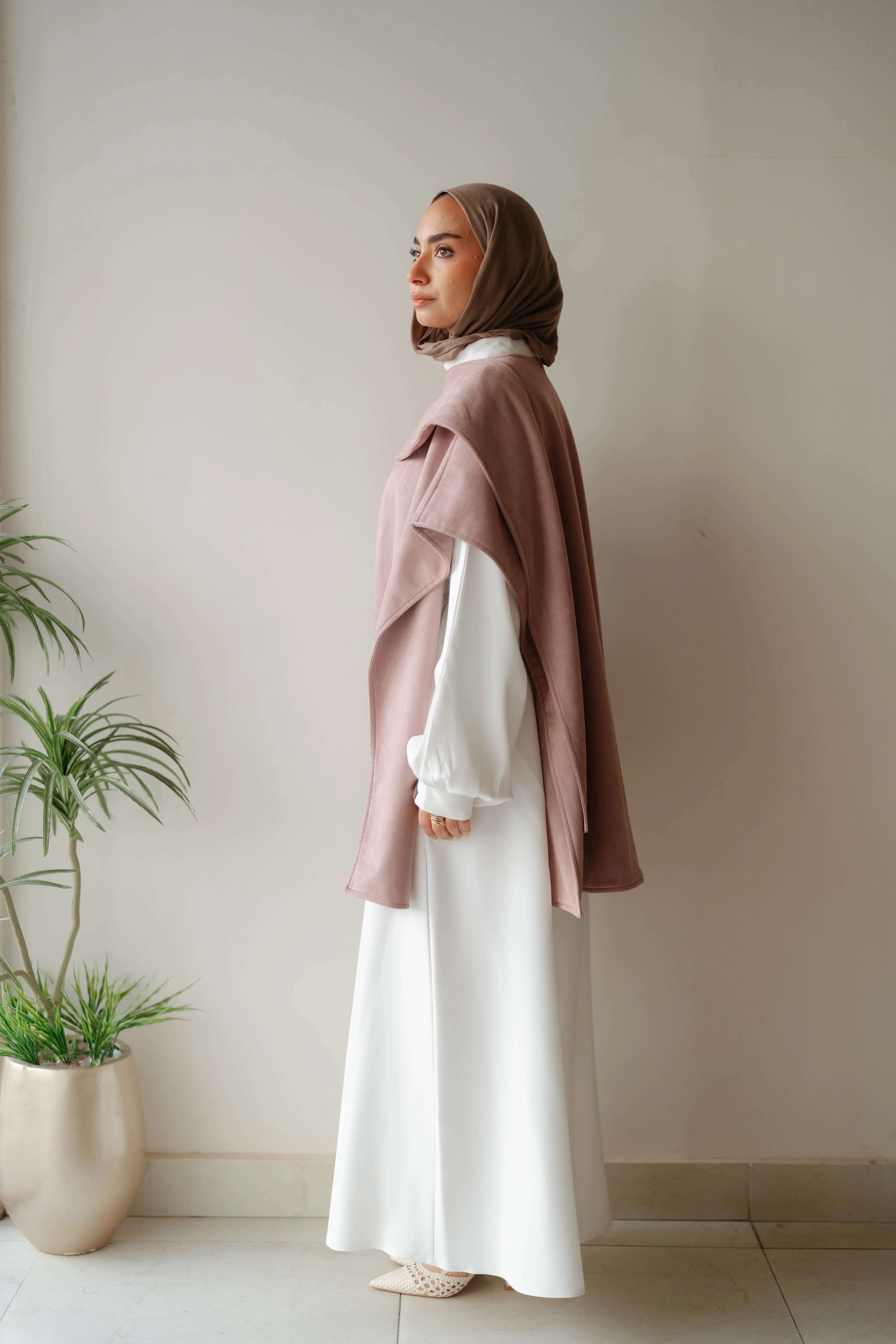 Nouren Vest - Image 11