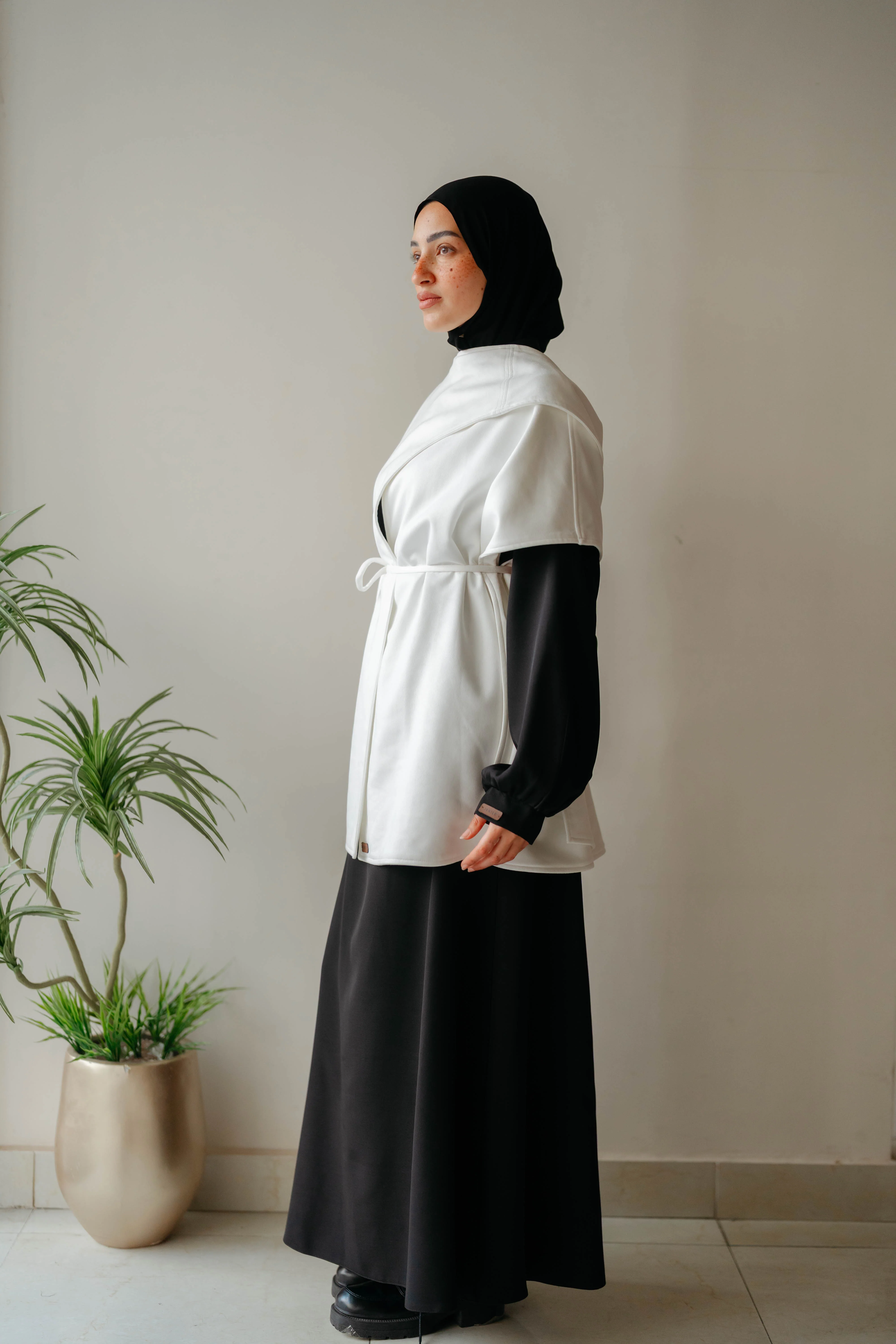 Nouren Vest - Image 16