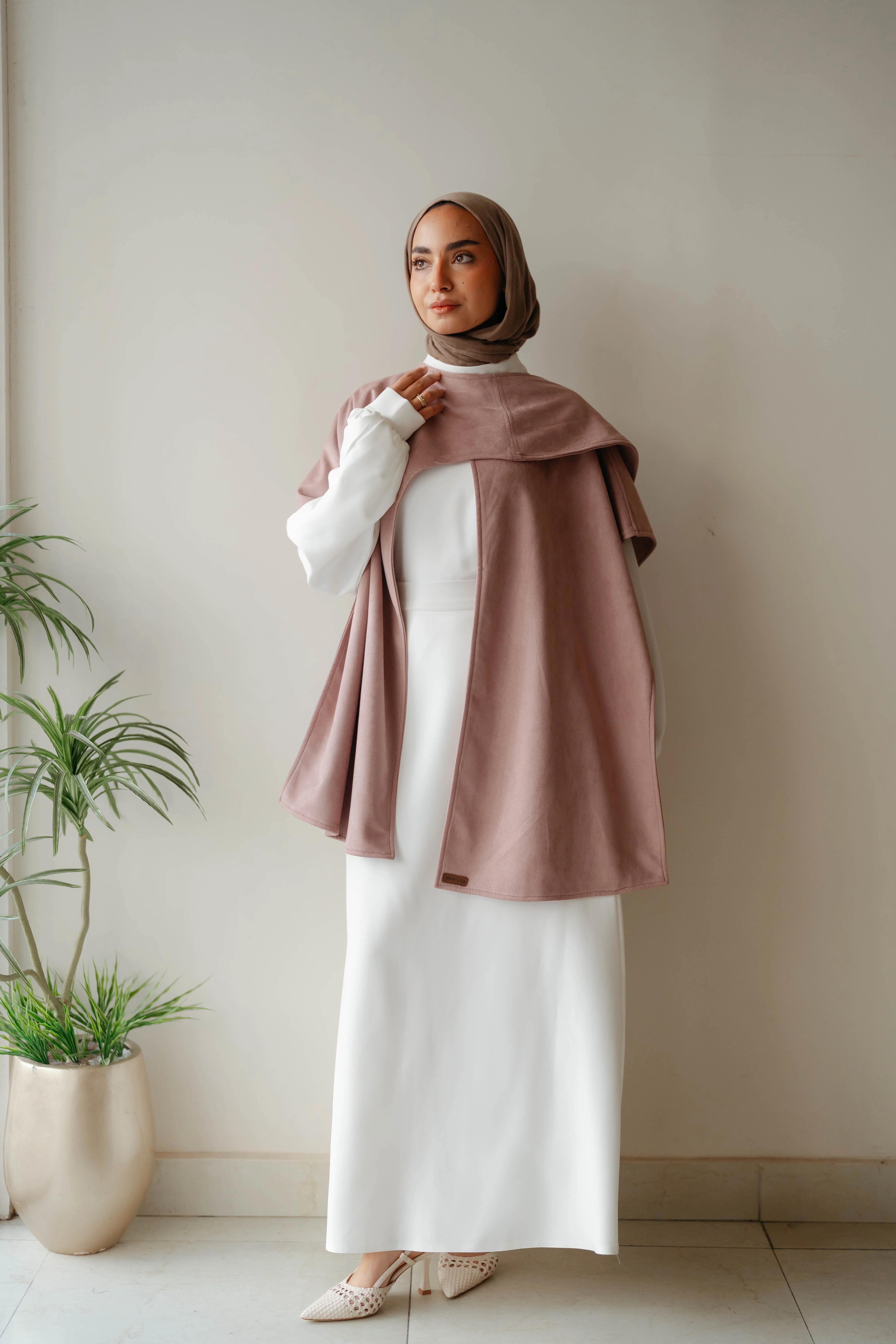 Nouren Vest - Image 24