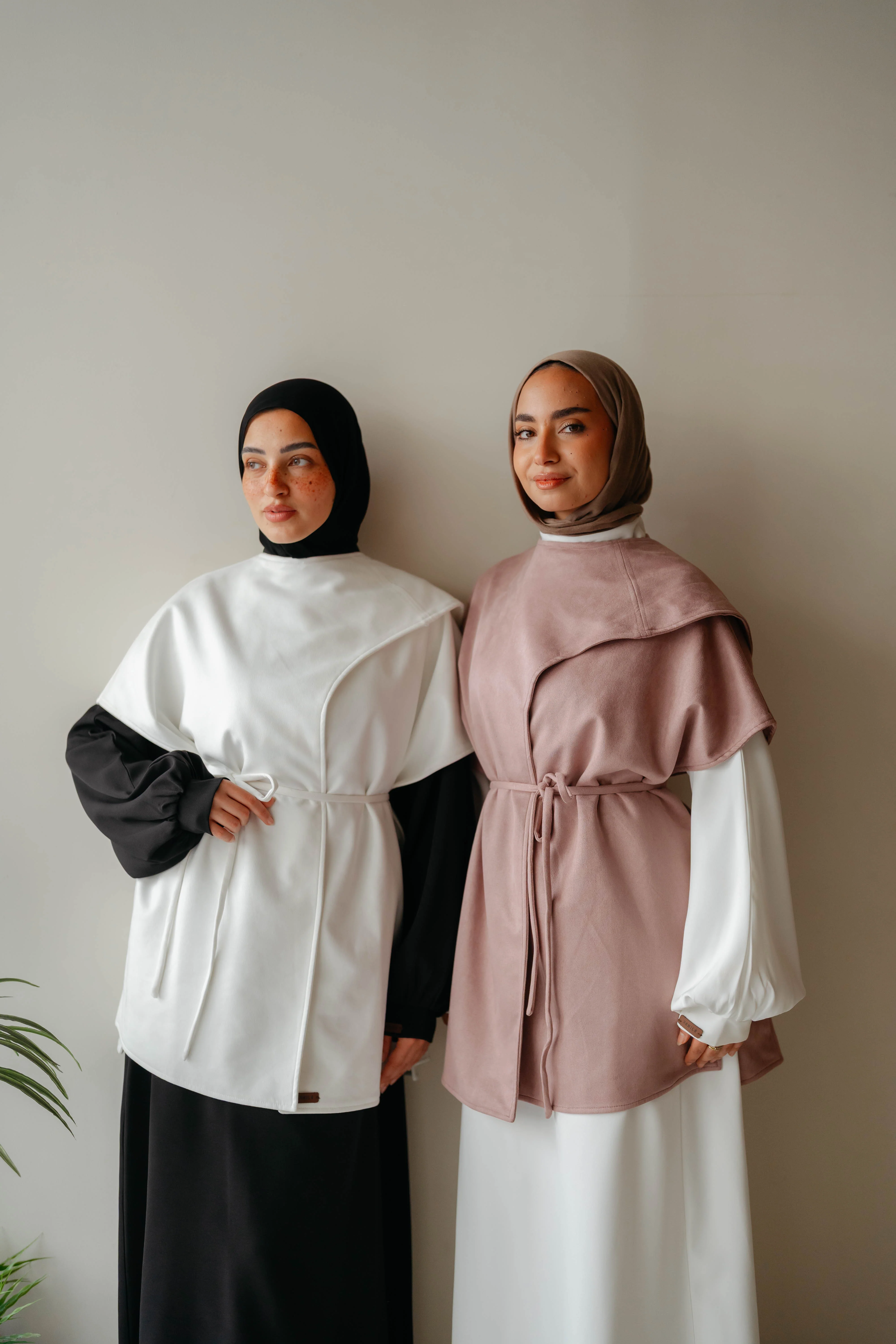 Nouren Vest - Image 38