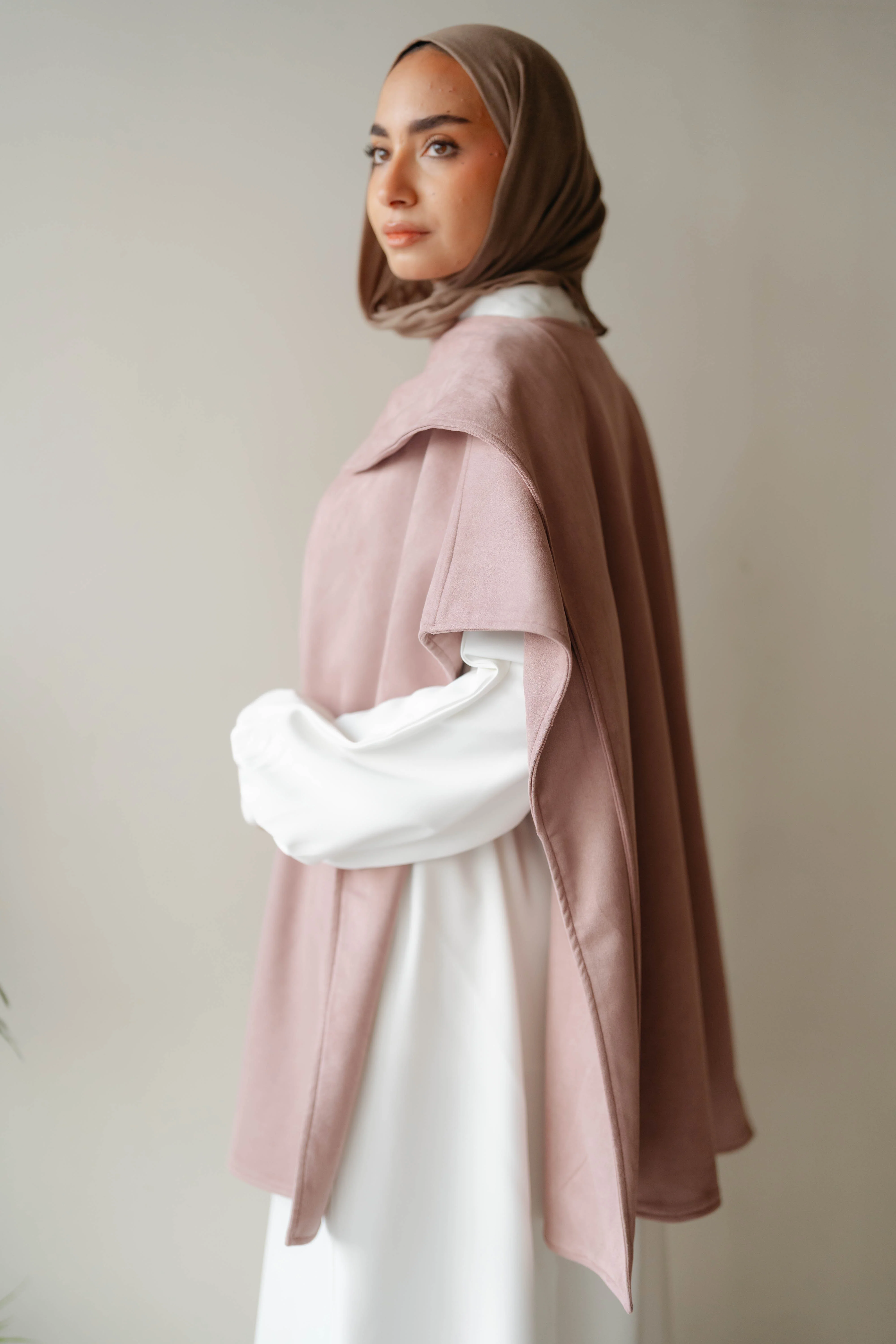 Nouren Vest - Image 7