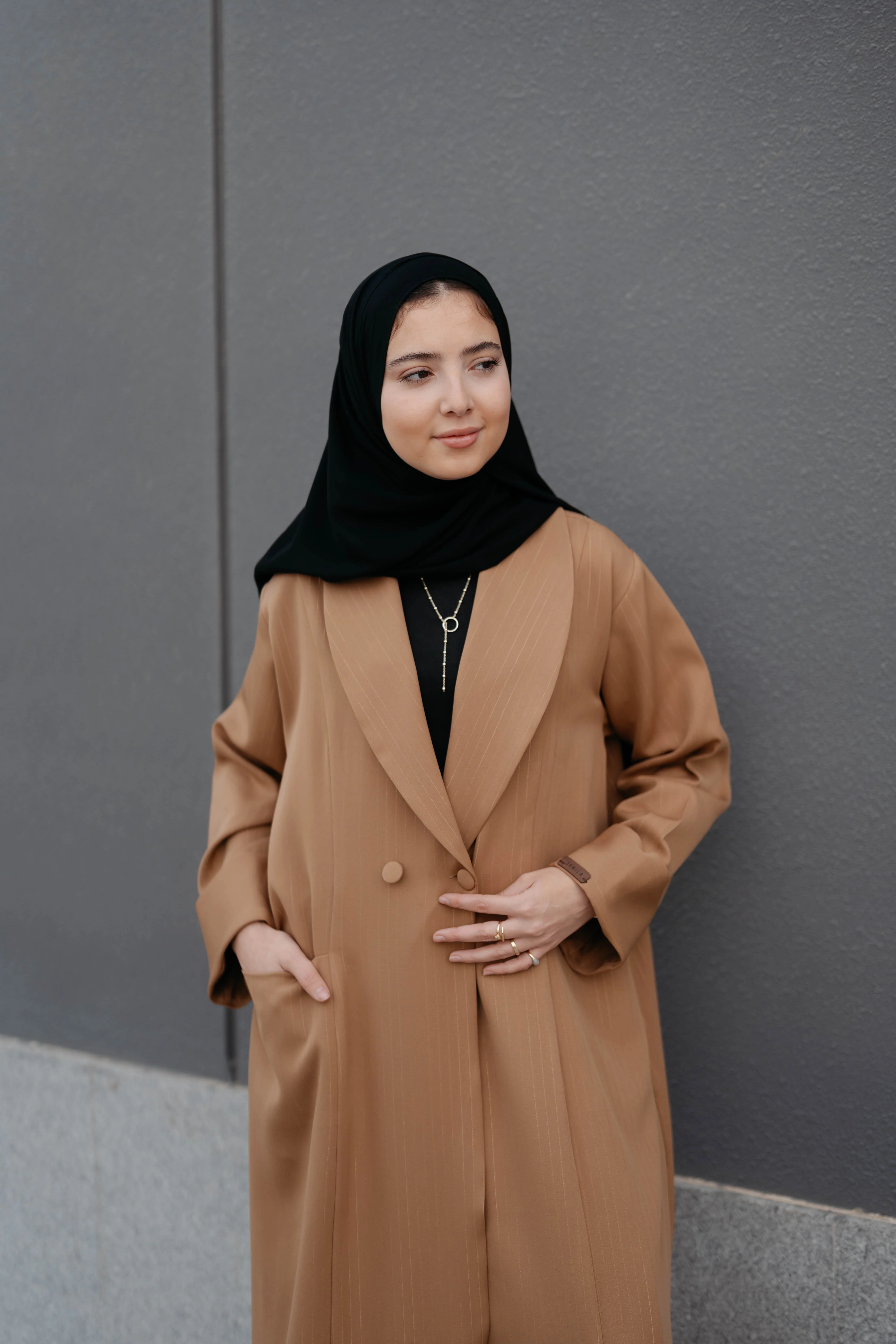Qamar Kaftan - Image 10