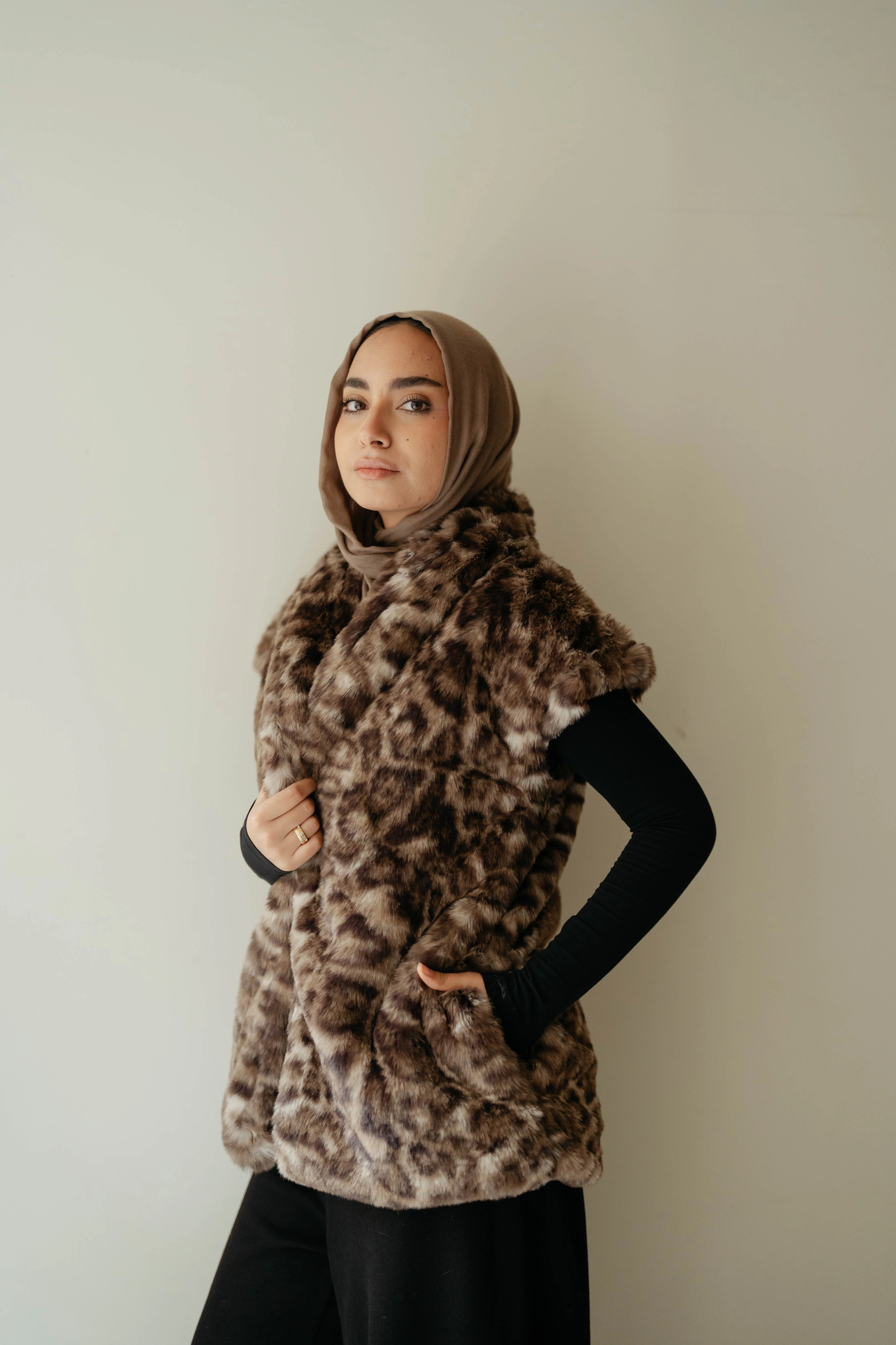 Tiger Furry Vest - Image 10