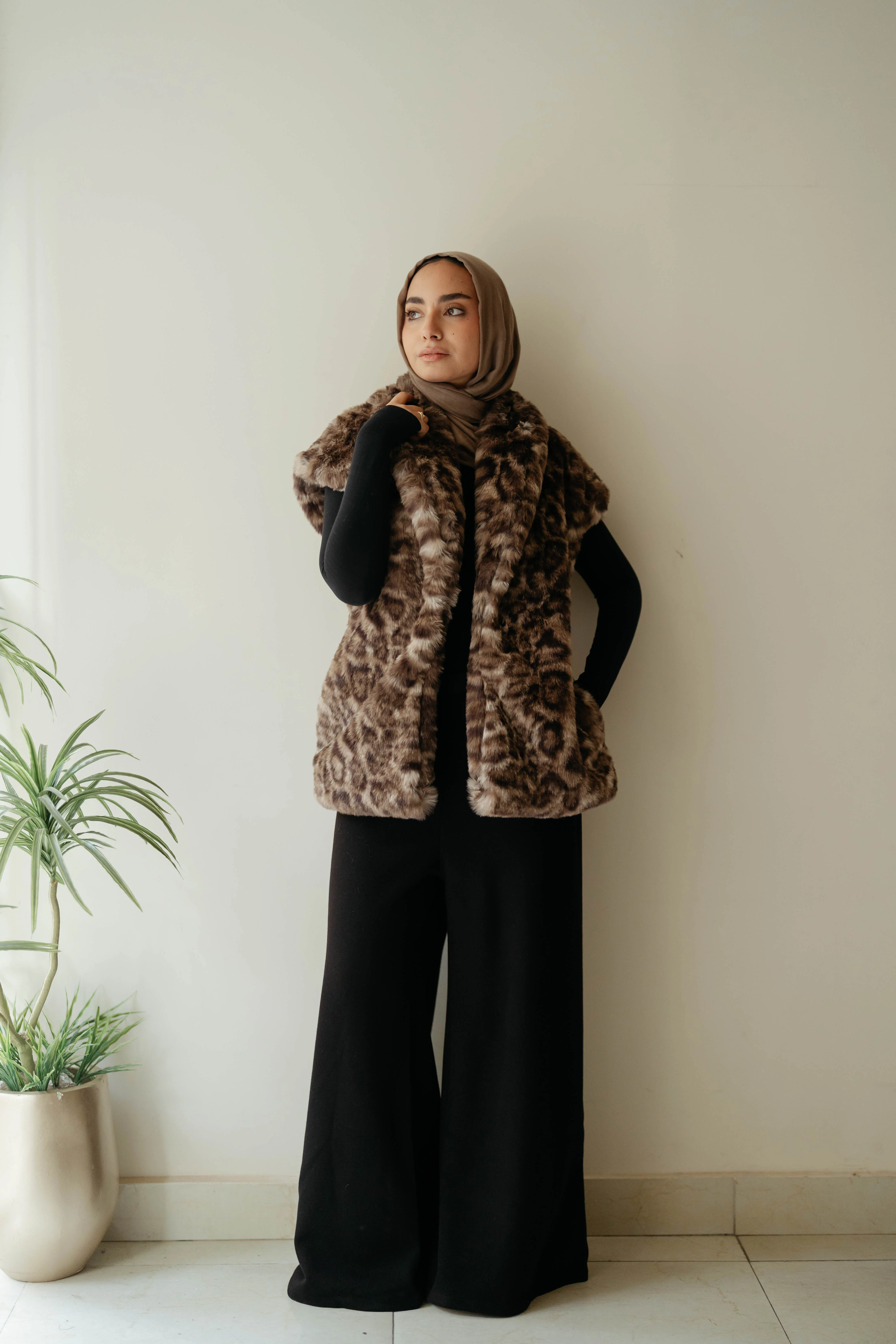 Tiger Furry Vest - Image 14