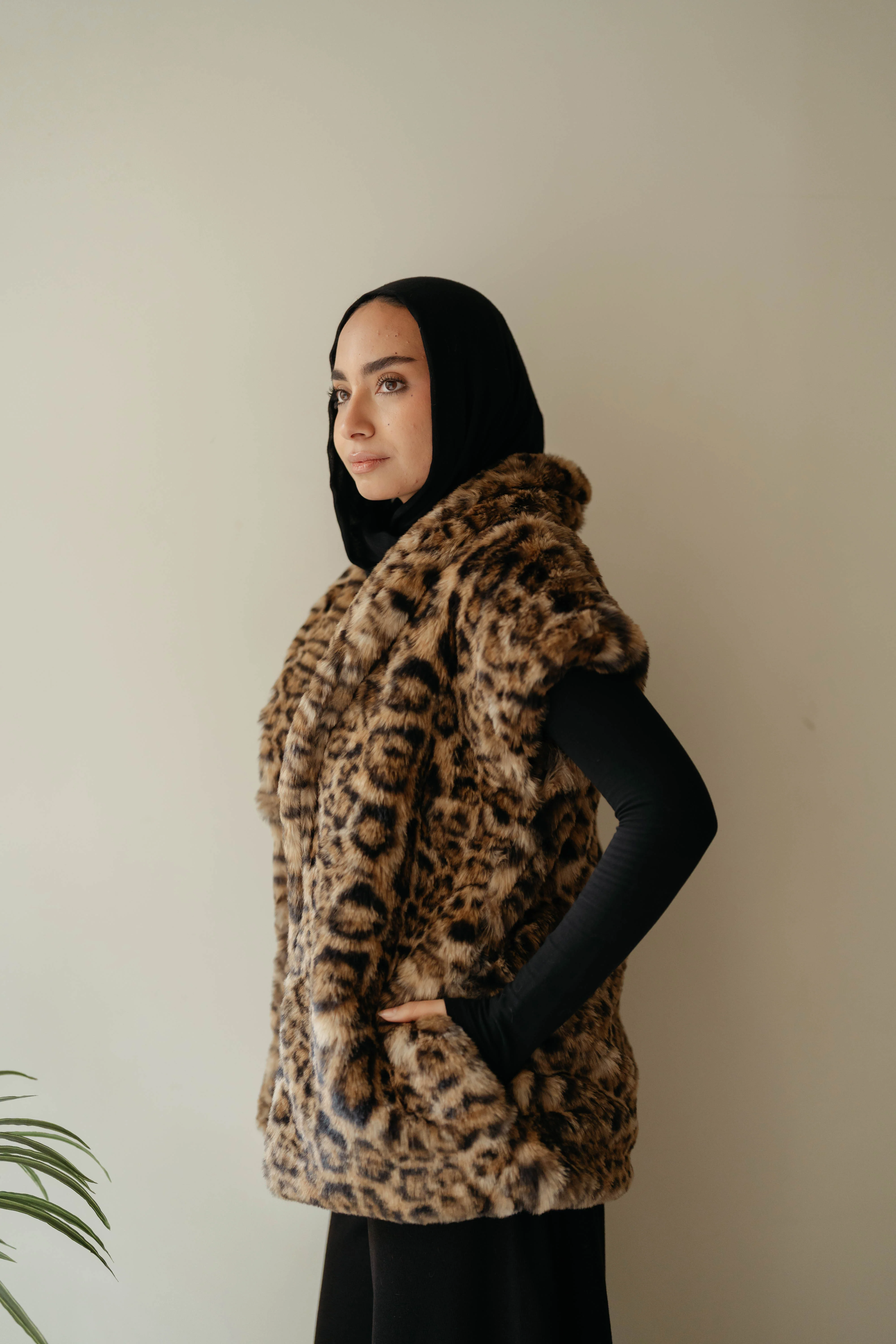 Tiger Furry Vest - Image 17