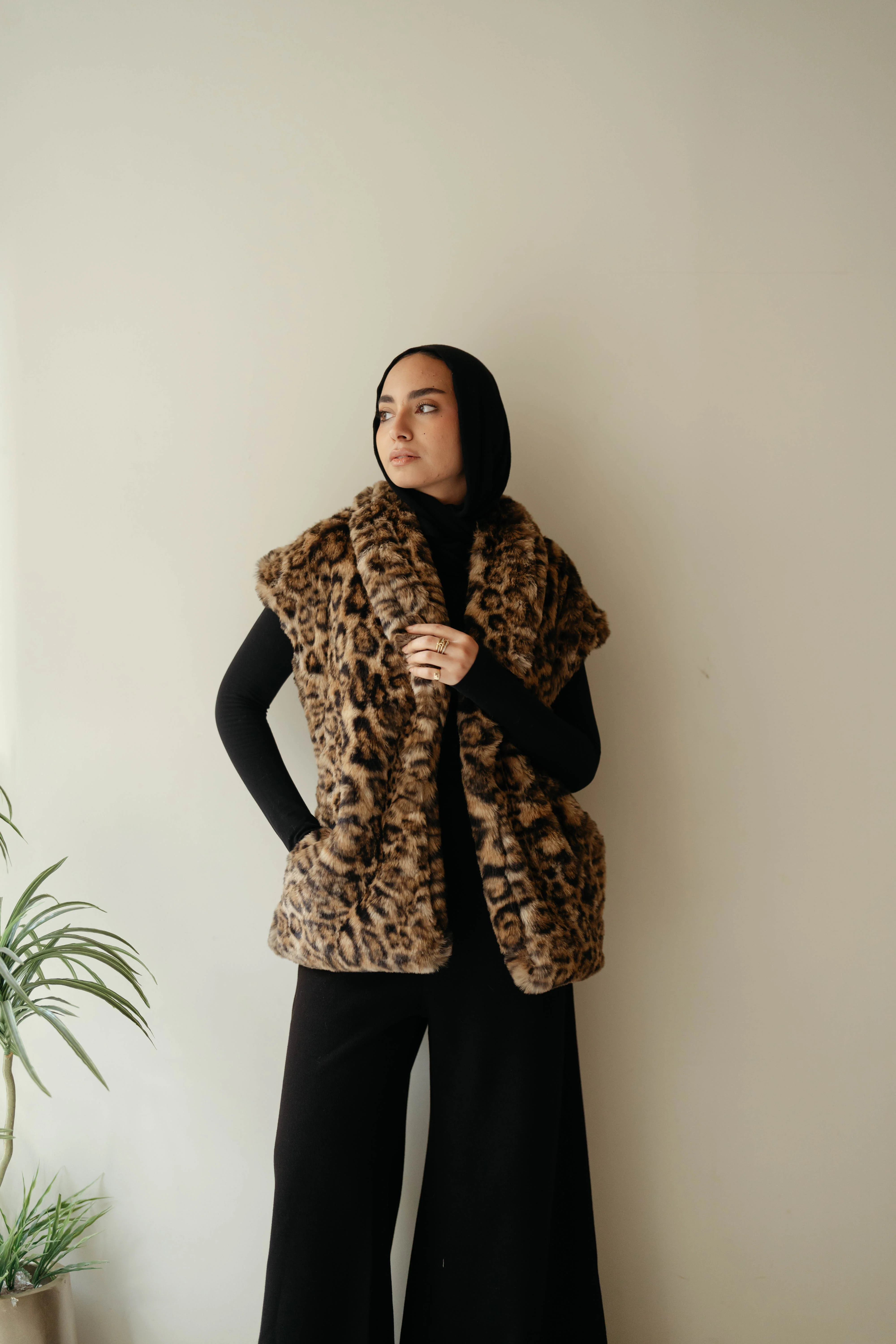 Tiger Furry Vest - Image 22