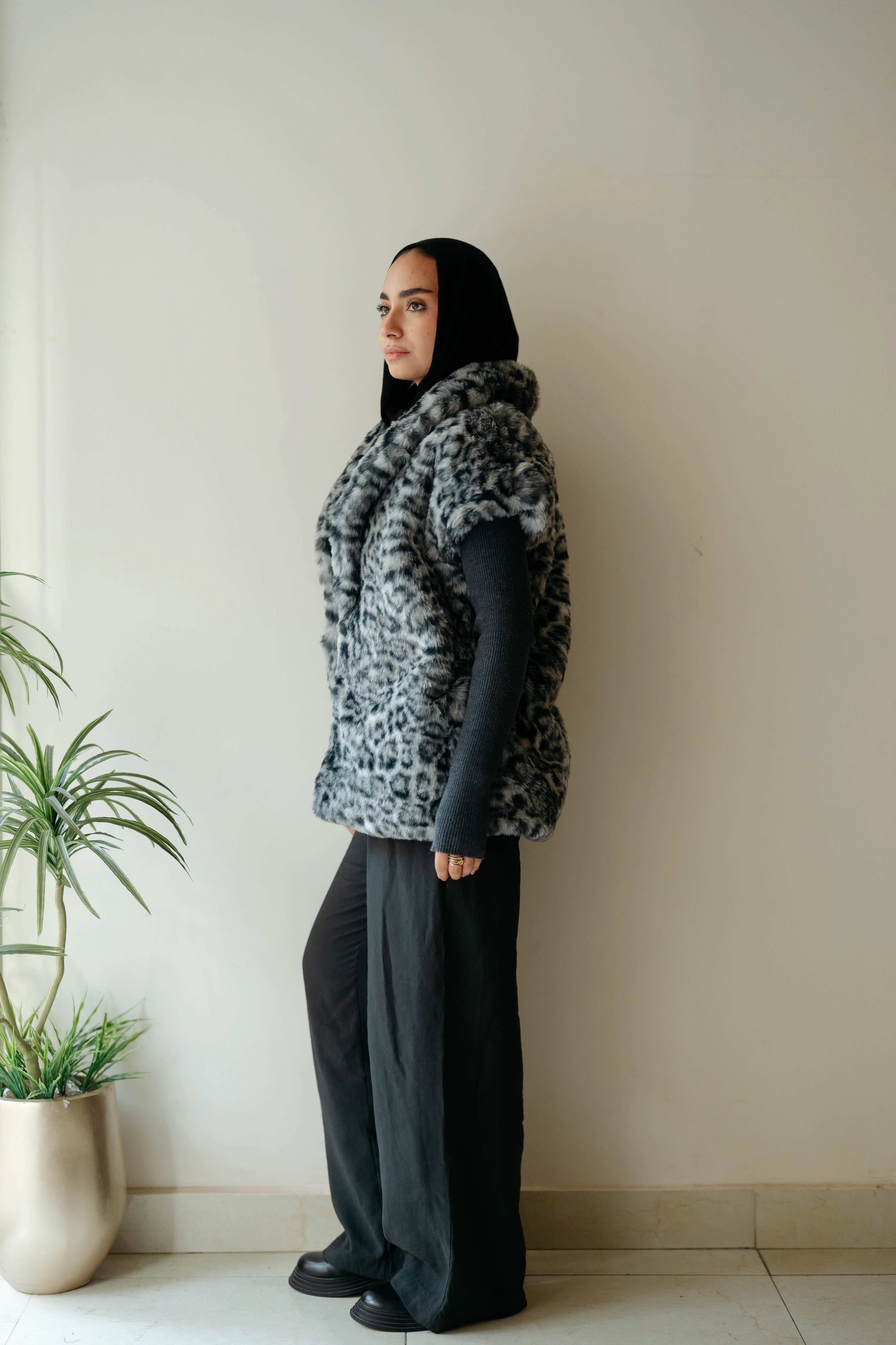 Tiger Furry Vest - Image 28
