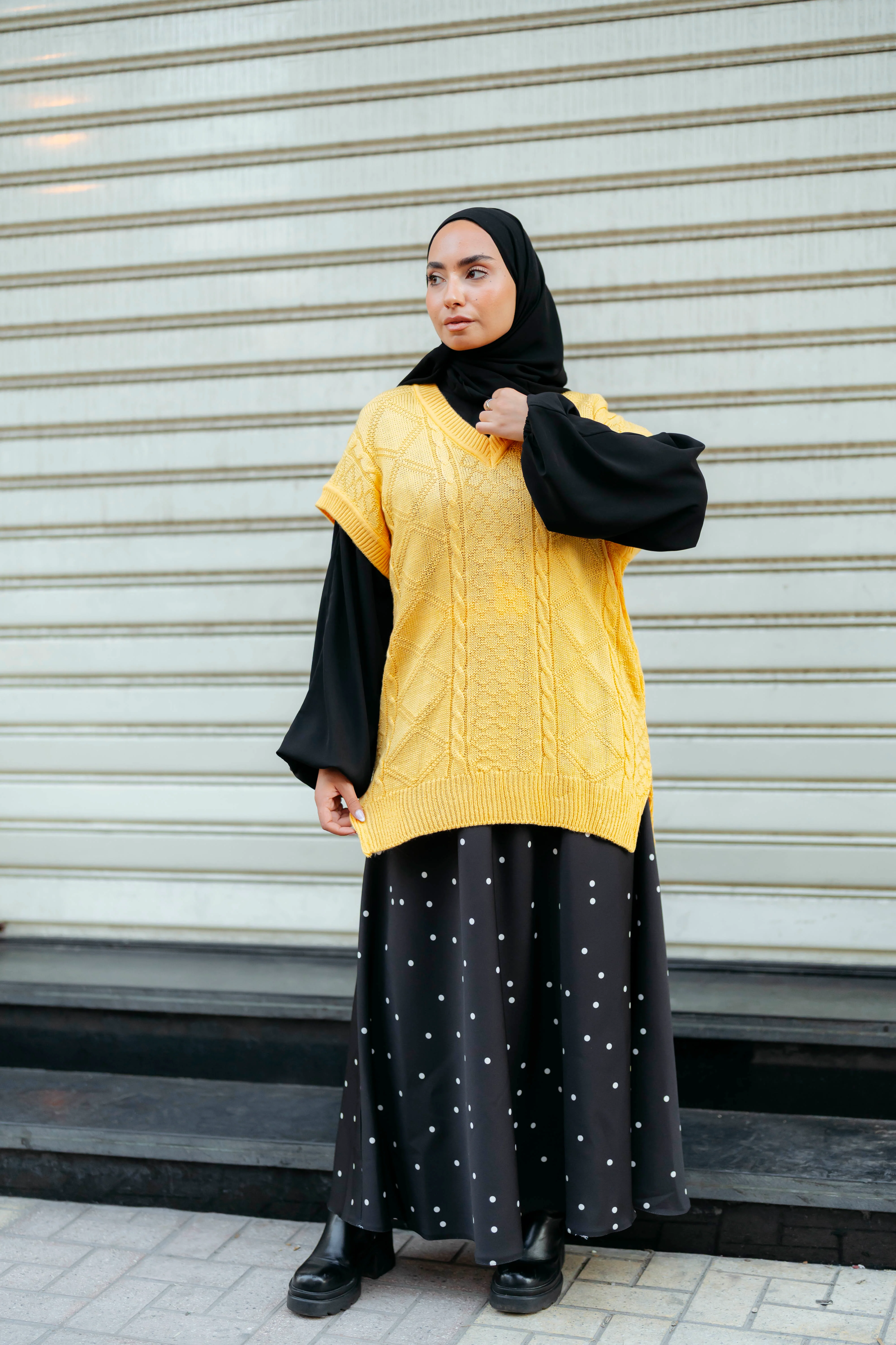 Waves Vest - Image 10