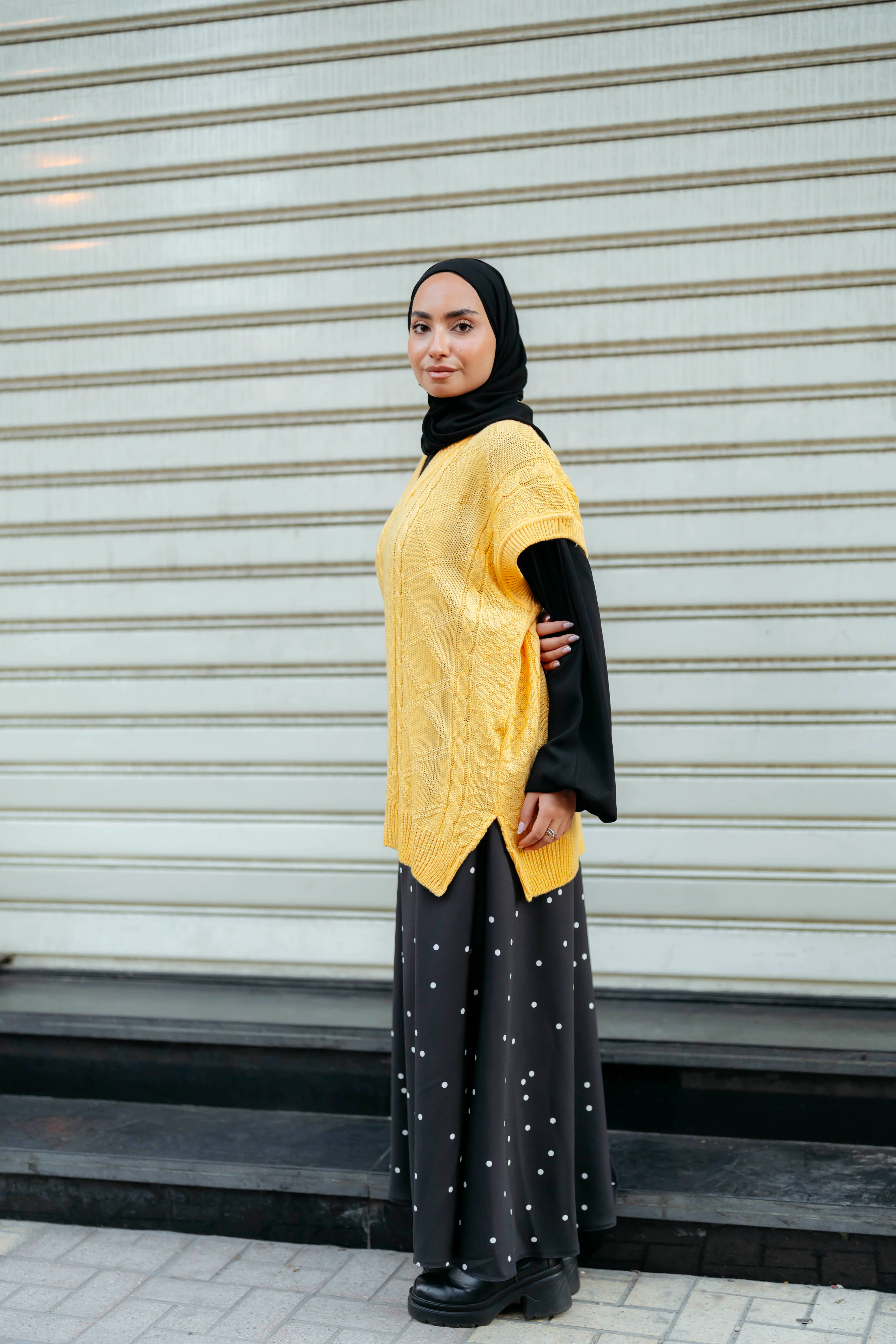 Waves Vest - Image 9